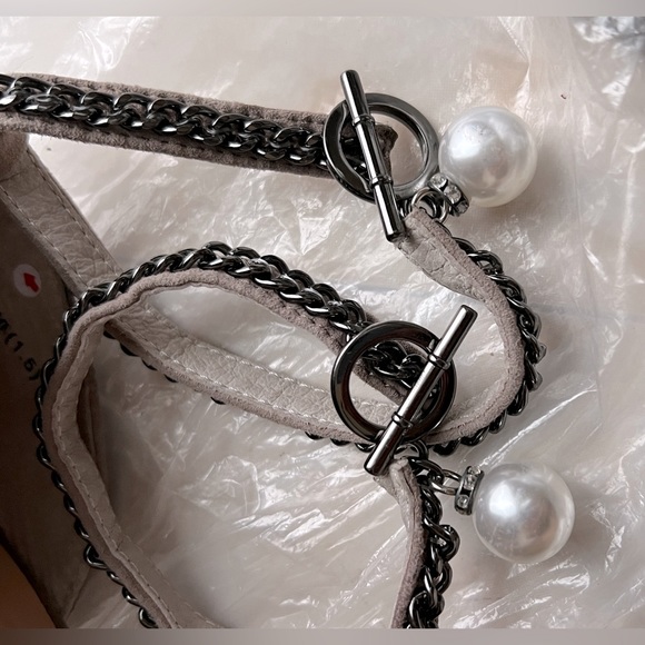 Teenmix Open-Toe Sandals - Picture 3 of 3